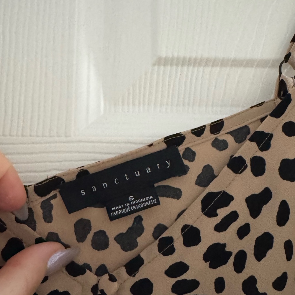 Revolve Essential Button Front Tank In Modern Spo… - image 3